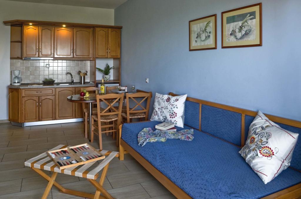 Hotel Apartments Sikia Kato Gatzea Habitación foto